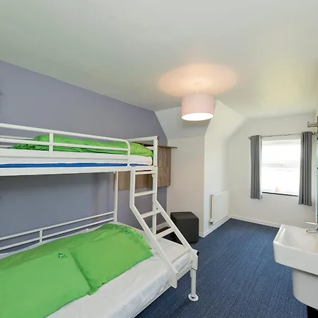 Yha Treyarnon Bay Hostel Padstow