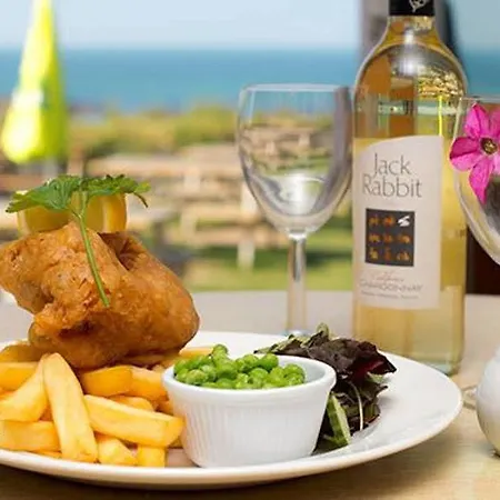 Yha Treyarnon Bay Padstow
