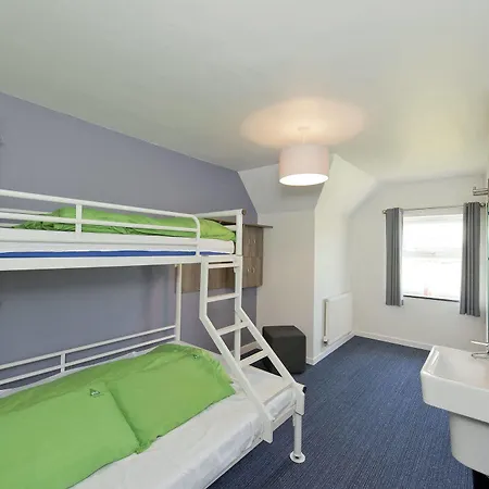 Yha Treyarnon Bay * Padstow