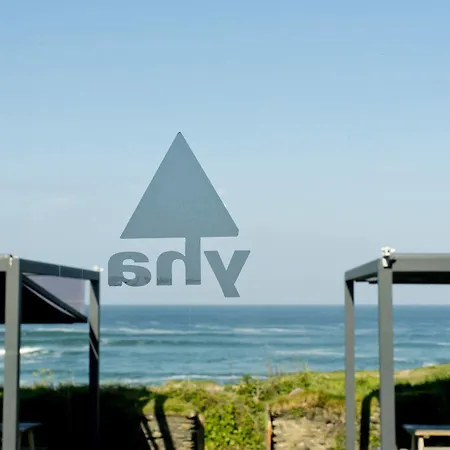 Yha Treyarnon Bay Hostel *
