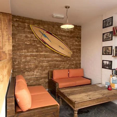 Yha Treyarnon Bay Hostel